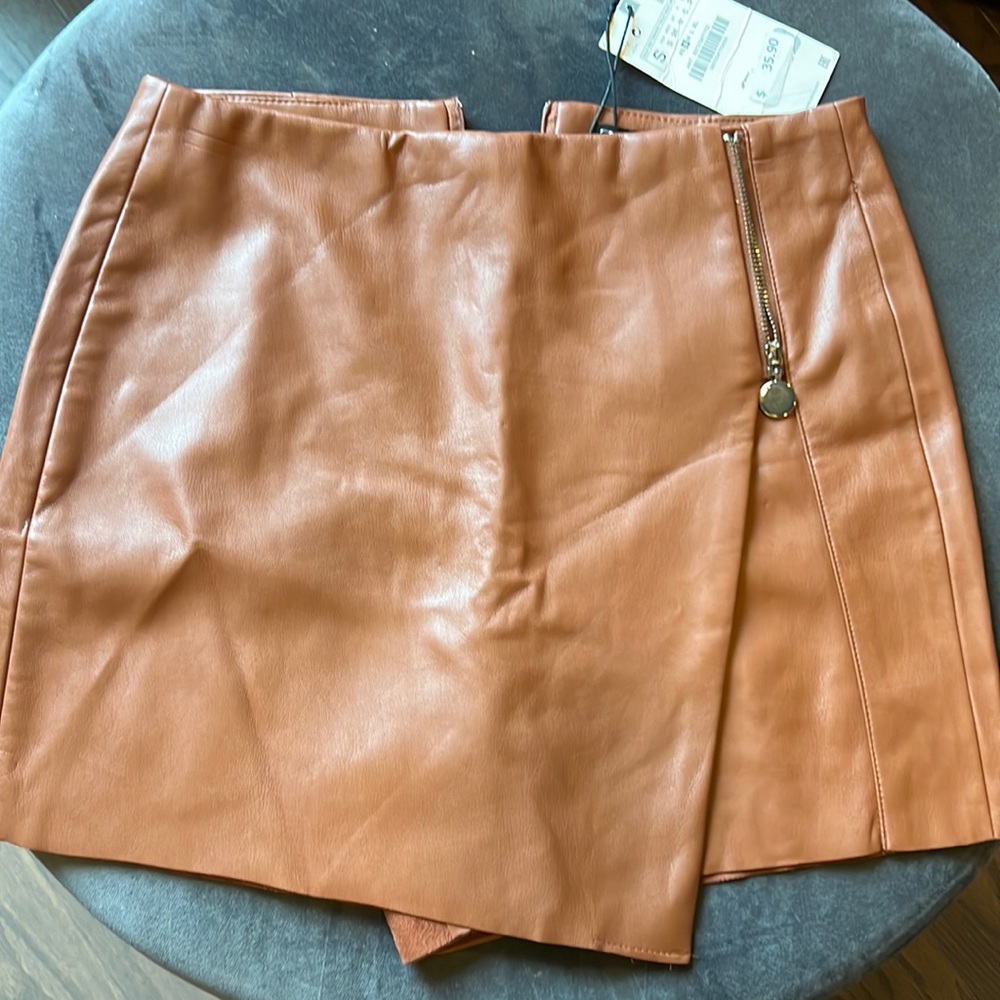 *Brand New* Zara Brown Leather Skirt